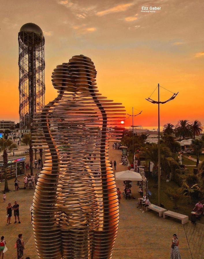 Orbi City Center Suite Batumi Exterior foto